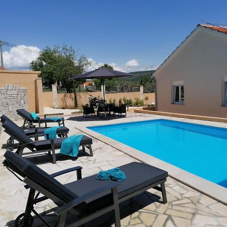 Villa Mir Pridraga Exteriör bild